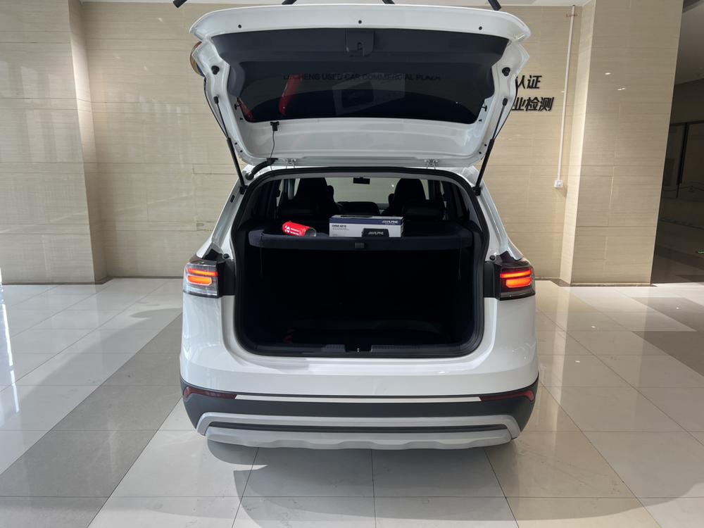 Volkswagen Tharu 2025 car image #21