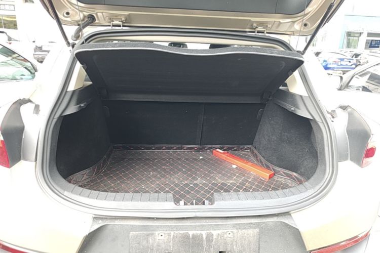 GEELY Emgrand GS 2018 car image #19