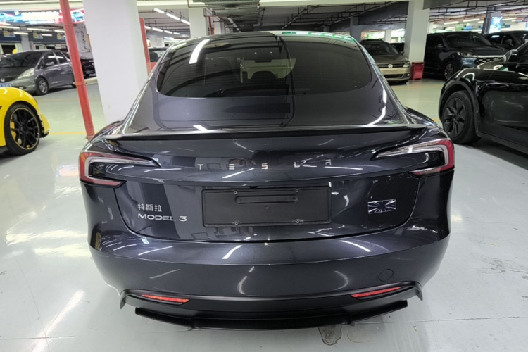 Tesla Model 3 2024 car image #4