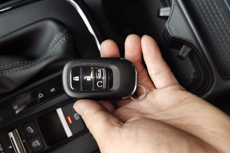 Honda CR-V 2023 immagine di auto #9