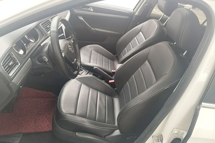 Volkswagen Lavida 2018 car image #15