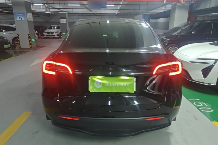 Tesla Model Y 2021 #6 Tesla Model Y 2021 immagine di auto #6