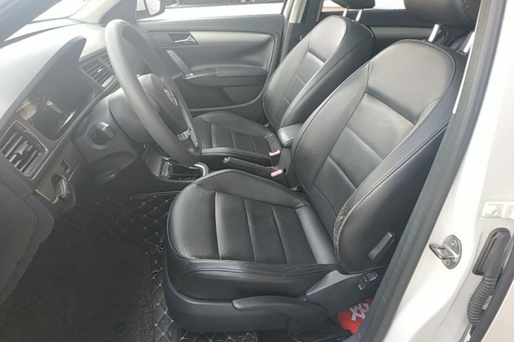 Volkswagen Lavida 2015 car image #19
