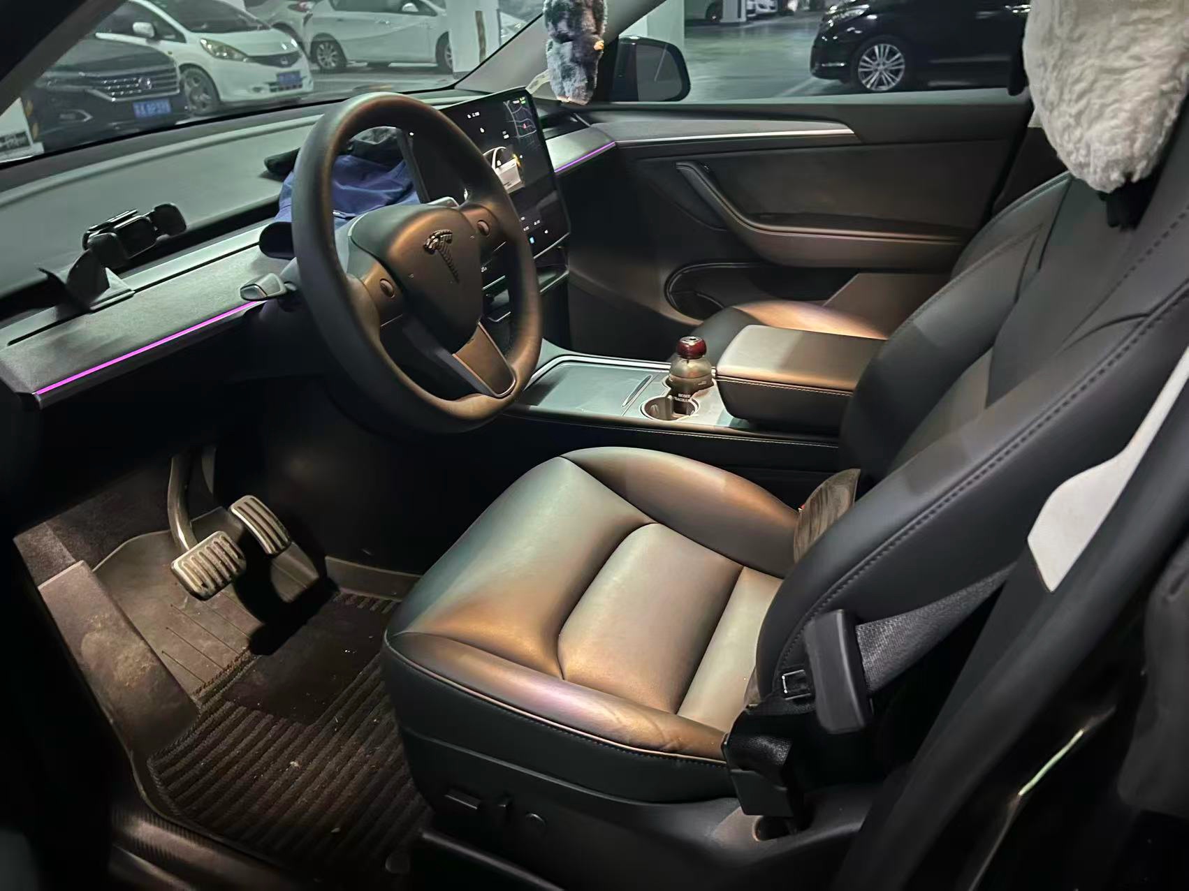 Tesla Model Y 2024 immagine di auto #6
