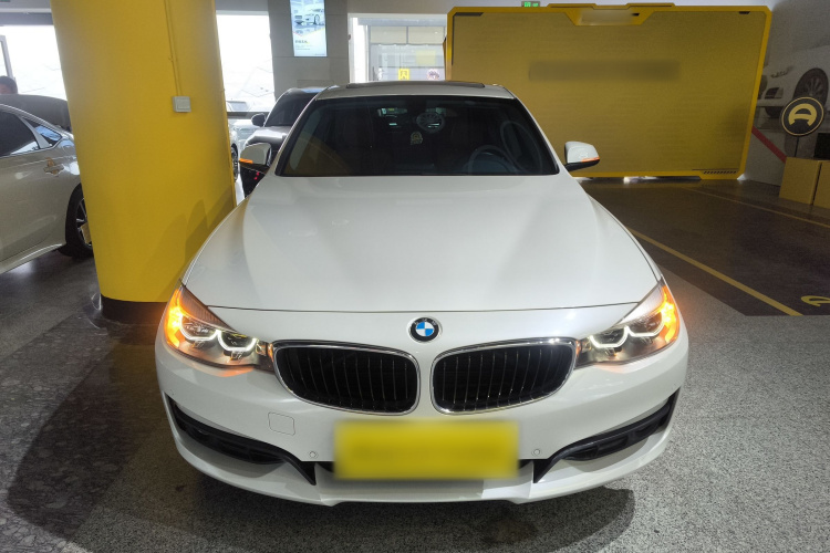 BMW 3 Series GT 2019 car image #3