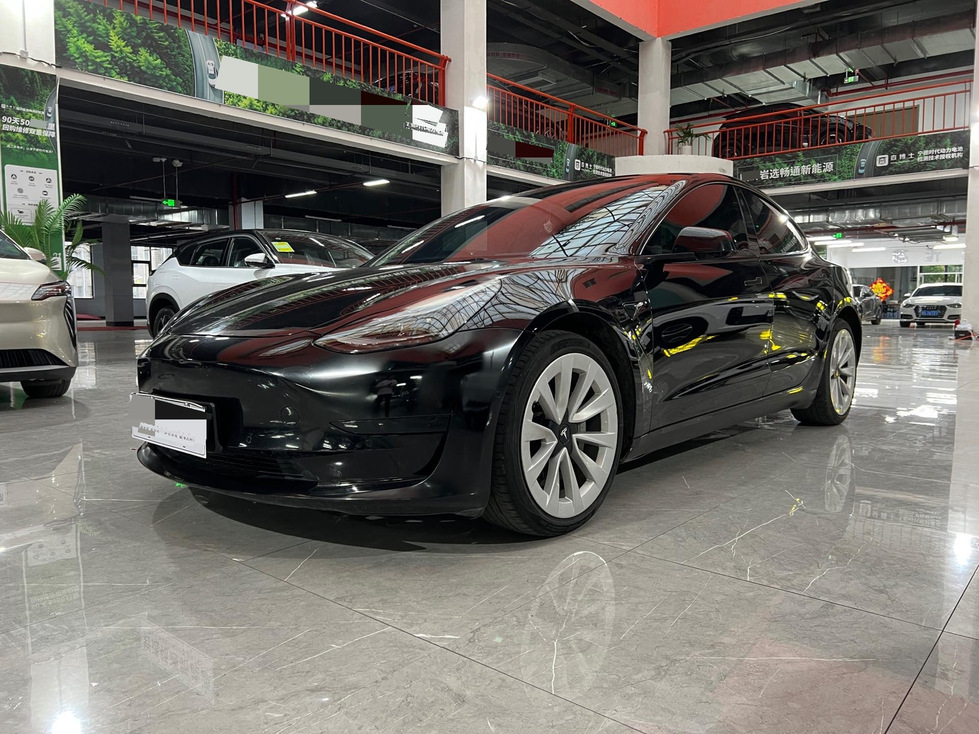 Tesla Model 3 2021 car image 