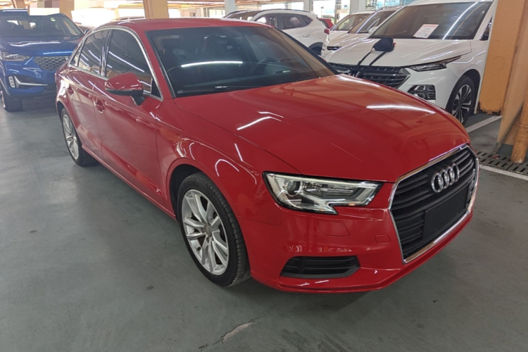 Audi A3 2018 car image #4