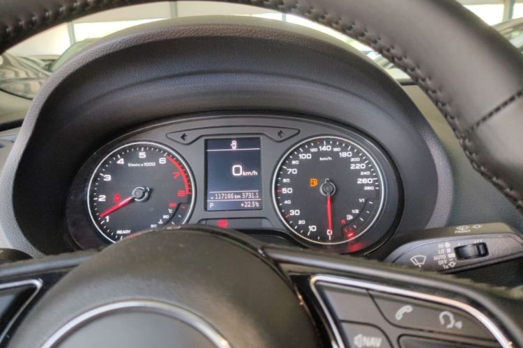 Audi A3 2020 immagine di auto #12
