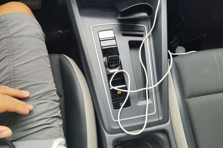 Volkswagen Golf 2021 car image #14
