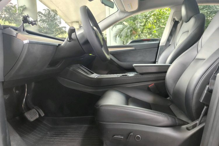 Tesla Model Y 2023 #19 Tesla Model Y 2023 صورة سيارة #19