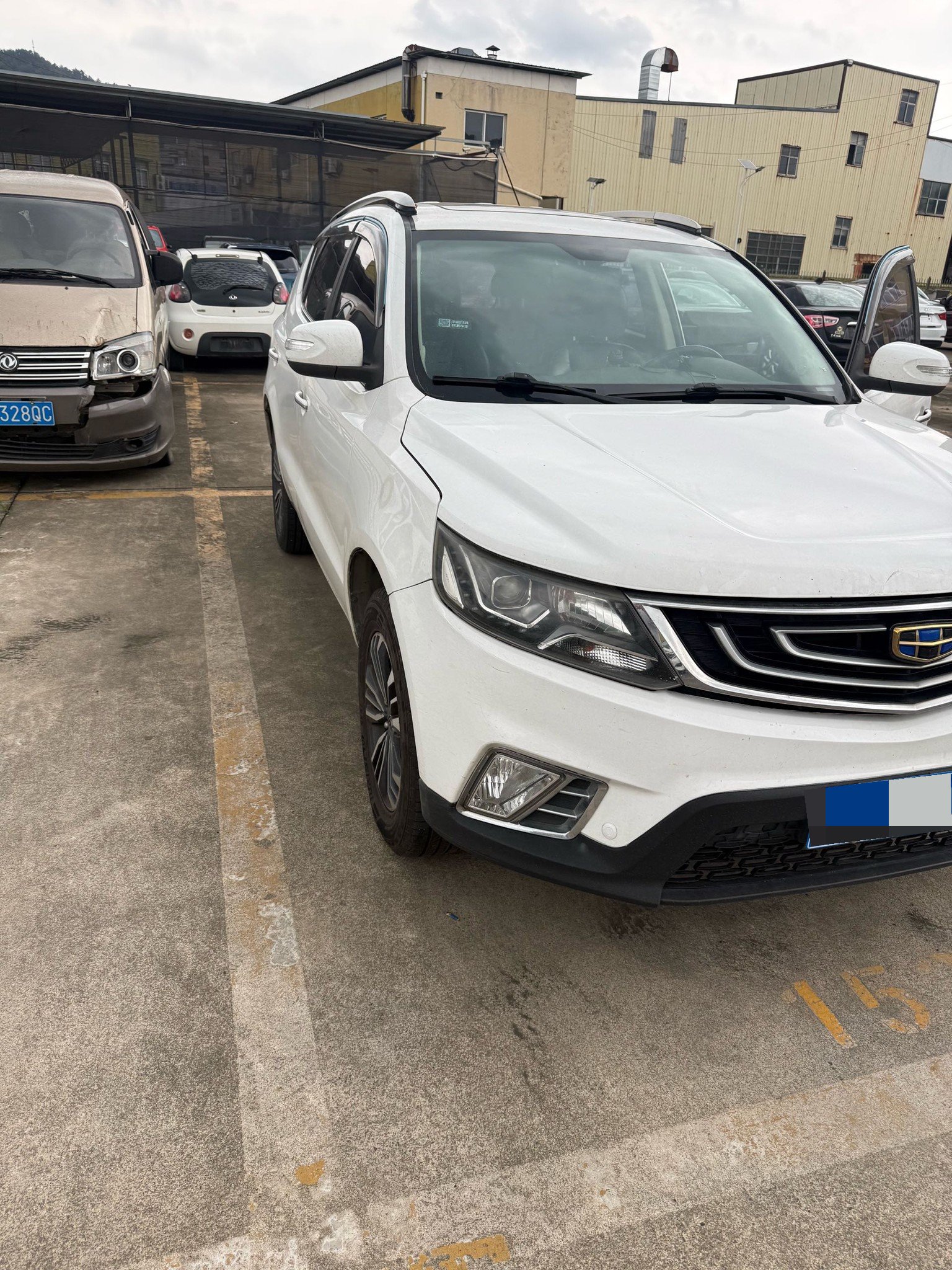 GEELY Vision X6 2017 car image #5
