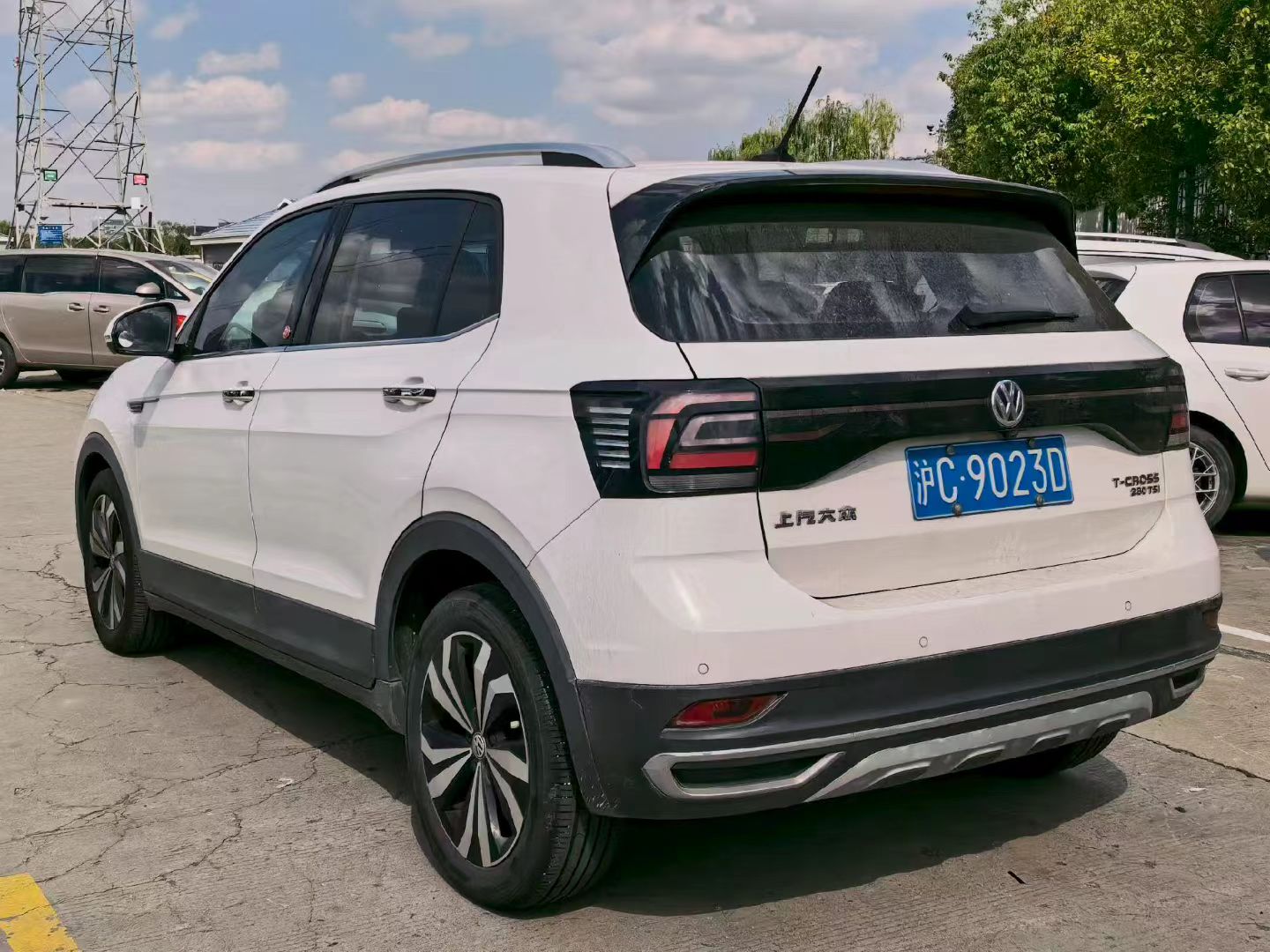Volkswagen T-Cross 2019 #3 Volkswagen T-Cross 2019 car image #3