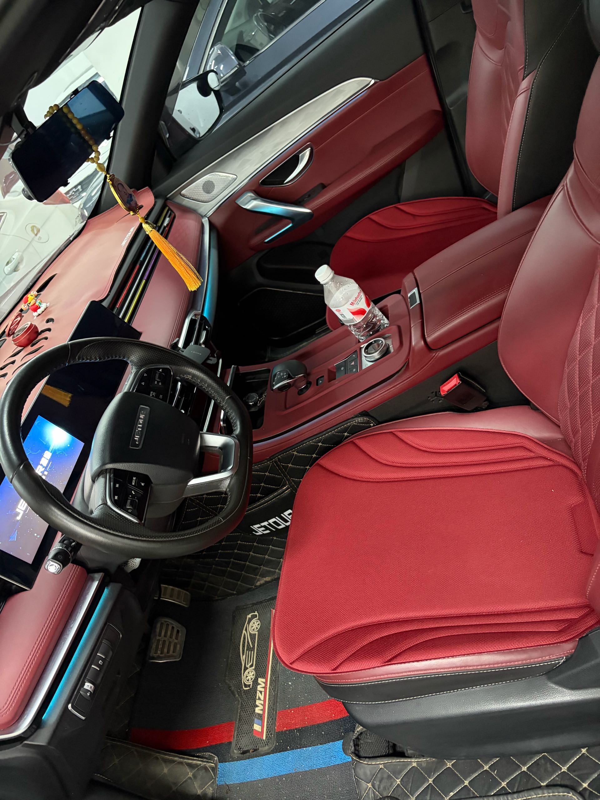 Jetour X70 PLUS 2023 car image #3