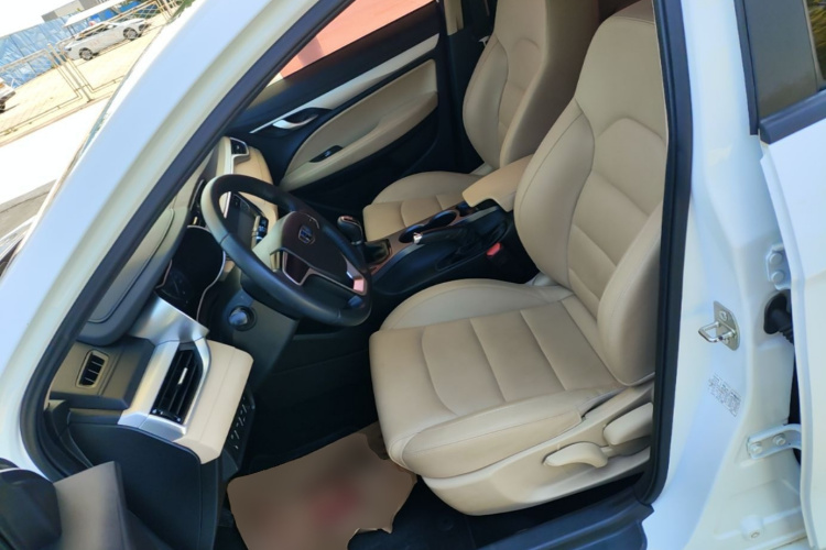 GEELY Emgrand 2018 #15 GEELY Emgrand 2018 car image #15