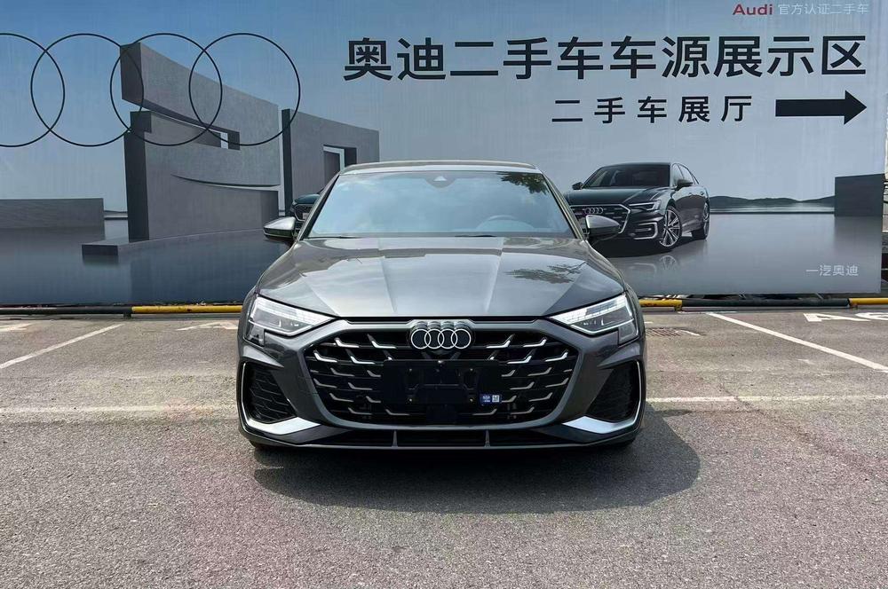 Audi A3 2025 car image #2