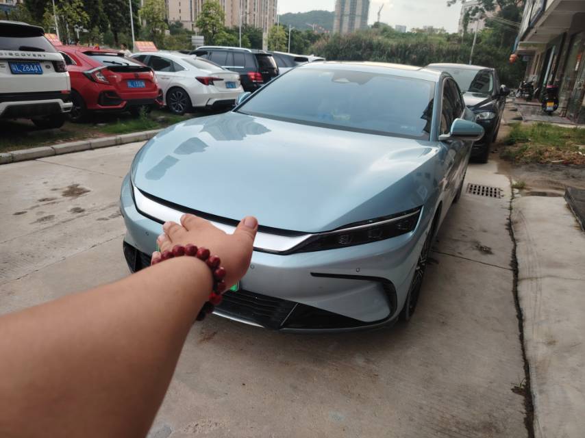 BYD Han 2024 car image 