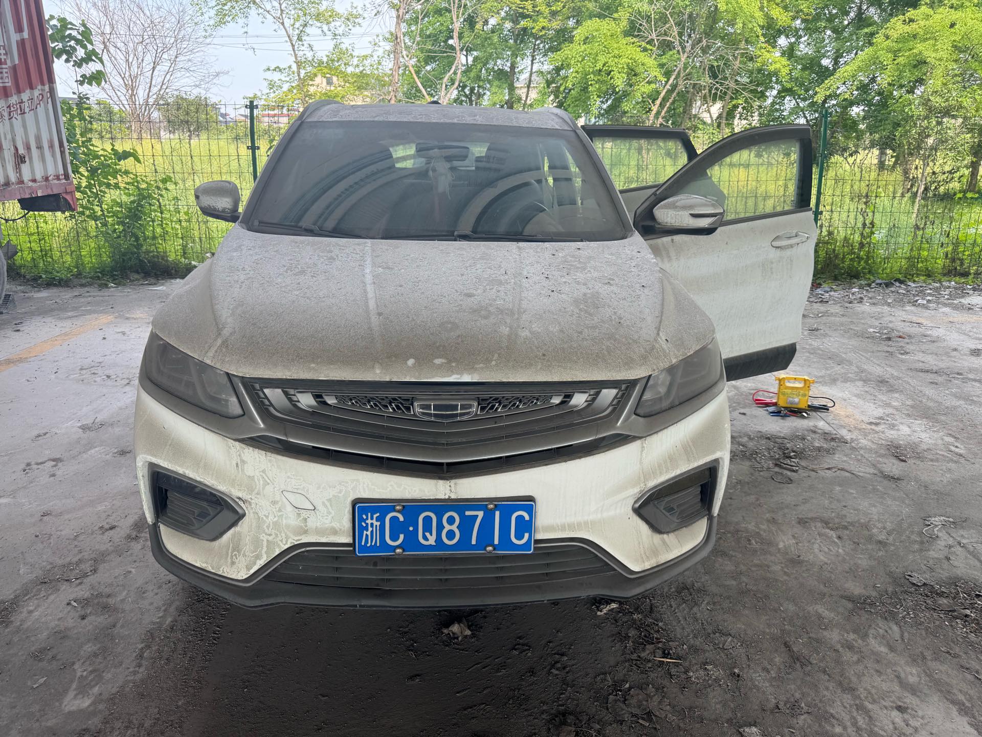 GEELY Coolray 2019 car image #2