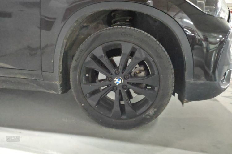 BMW X1 2020 car image #9