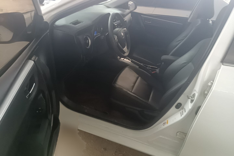 Toyota Corolla 2018 #16 Toyota Corolla 2018 car image #16