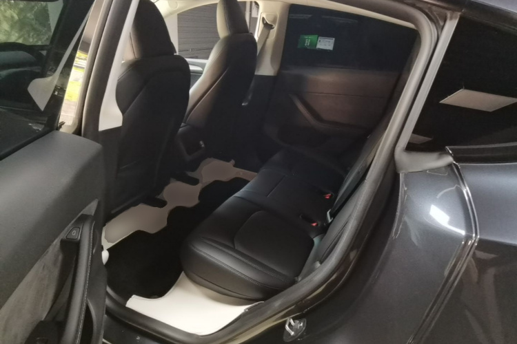 Tesla Model Y 2024 #17 Tesla Model Y 2024 car image #17