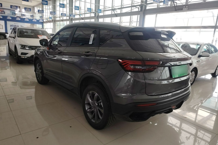 GEELY Coolray 2025 #5 GEELY Coolray 2025 car image #5