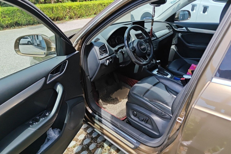 Audi Q3 2015 #9 Audi Q3 2015 car image #9