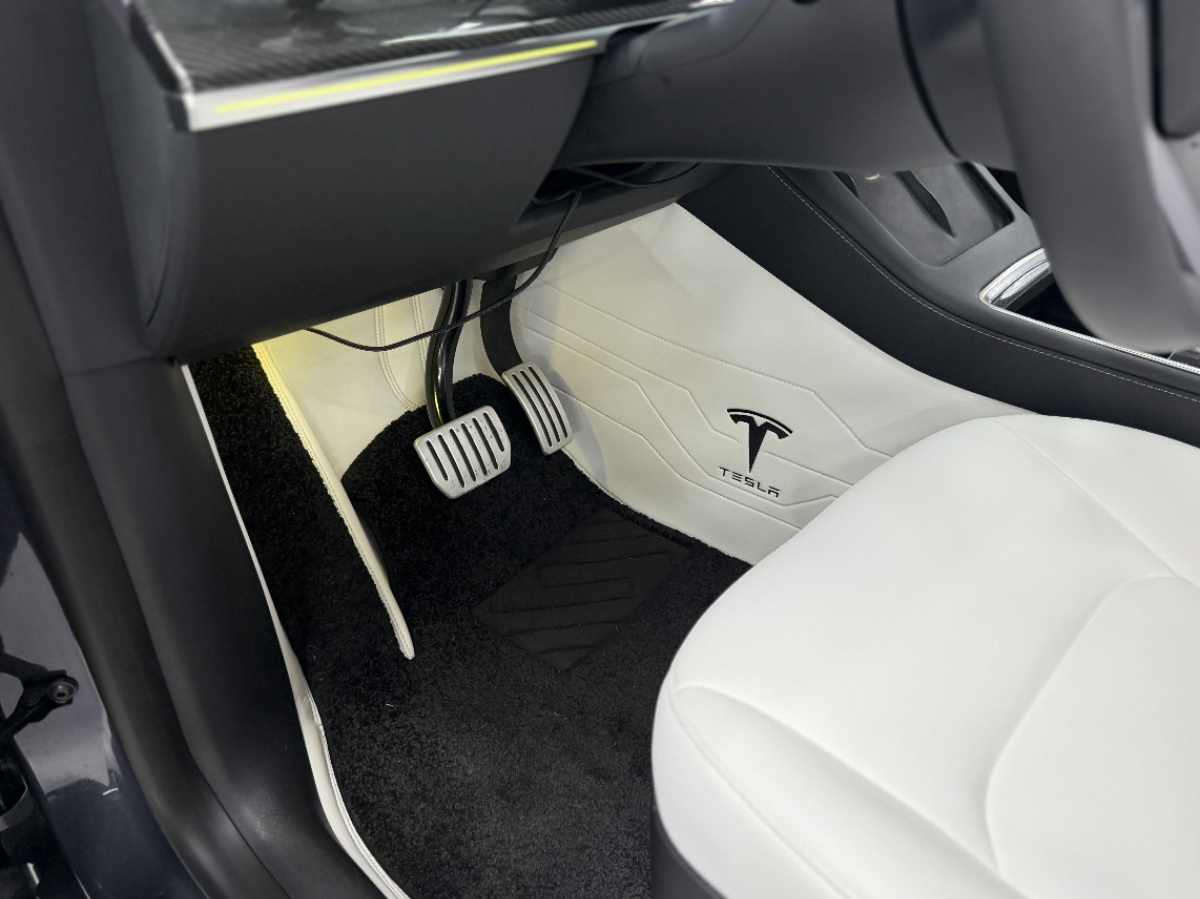 Tesla Model Y 2023 #14 Tesla Model Y 2023 car image #14