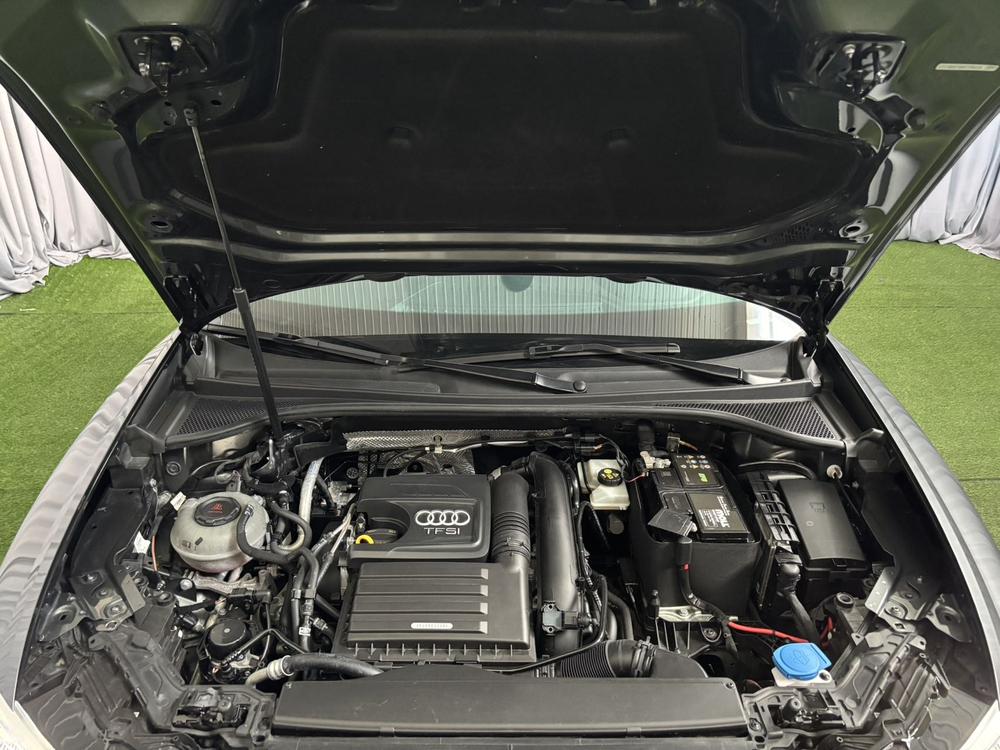 Audi Q3 2022 car image #7