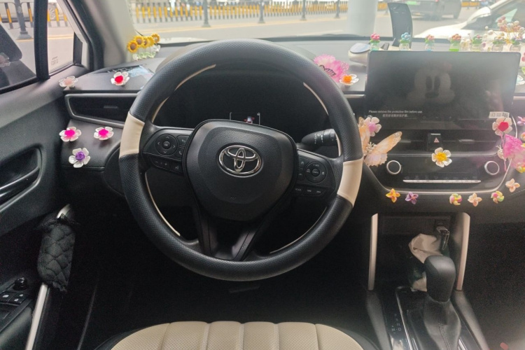 Toyota Corolla Cross 2024 #15 Toyota Corolla Cross 2024 car image #15