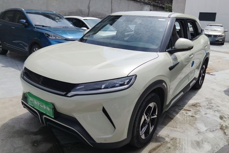 BYD YuanUP 2024 #2 BYD YuanUP 2024 car image #2