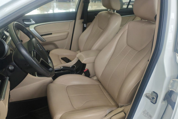 GEELY Emgrand 2017 изображение автомобиля #15