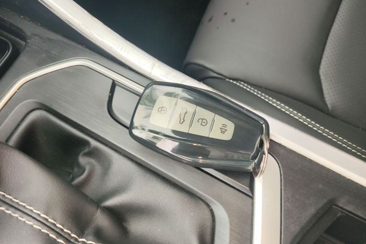 GEELY Vision X6 2020 car image #9