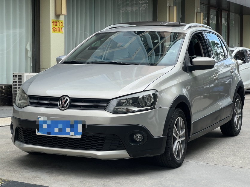 Volkswagen Polo 2012 Volkswagen Polo 2012 car image