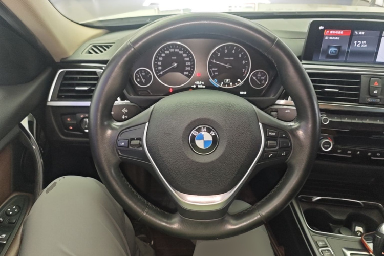 BMW 3 Series 2019 #11 BMW 3 Series 2019 immagine di auto #11