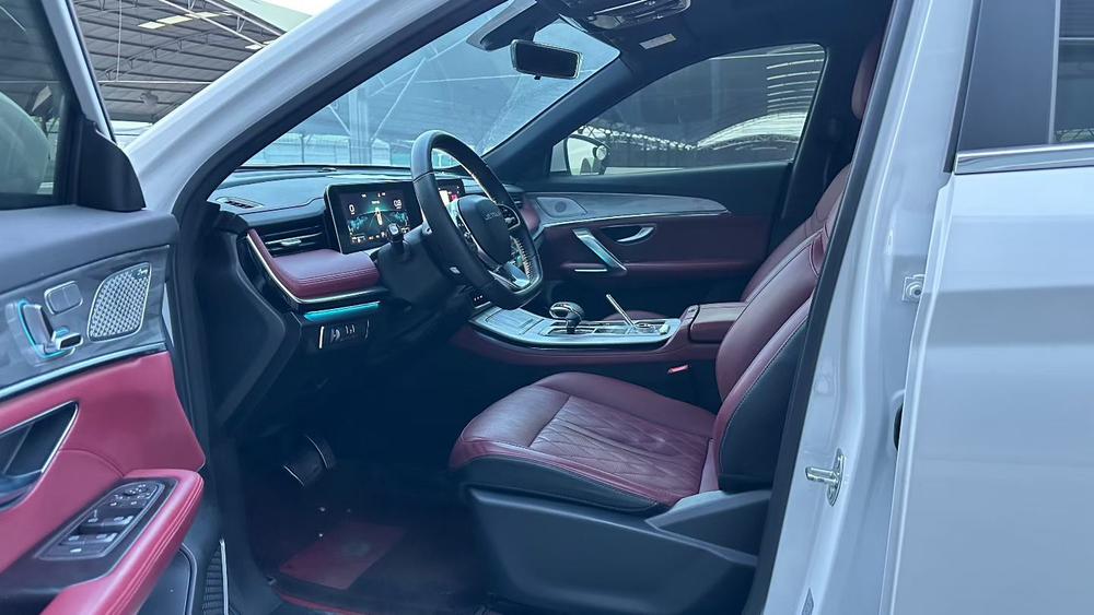 Jetour X70 PLUS 2024 car image #9