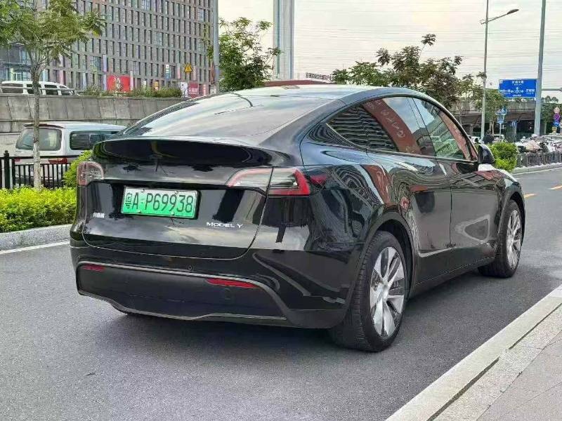Tesla Model Y 2022 car image #5