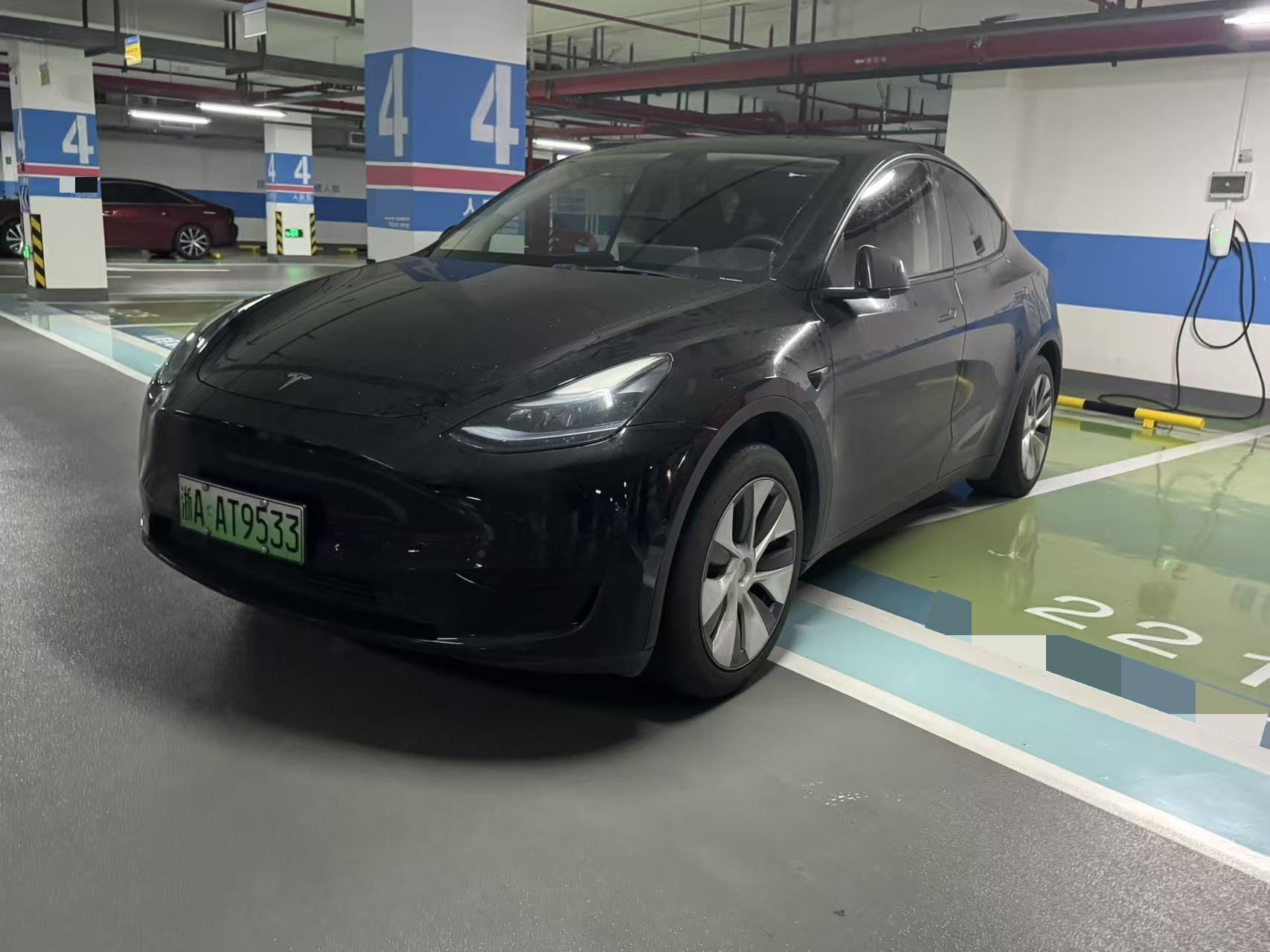 Tesla Model Y 2023 car image 