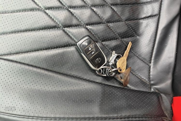 Toyota Corolla 2019 #10 Toyota Corolla 2019 car image #10