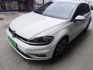 Volkswagen Golf 2020 car image 