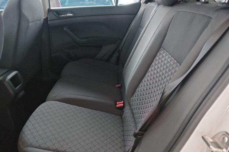 Volkswagen T-Cross 2021 immagine di auto #13
