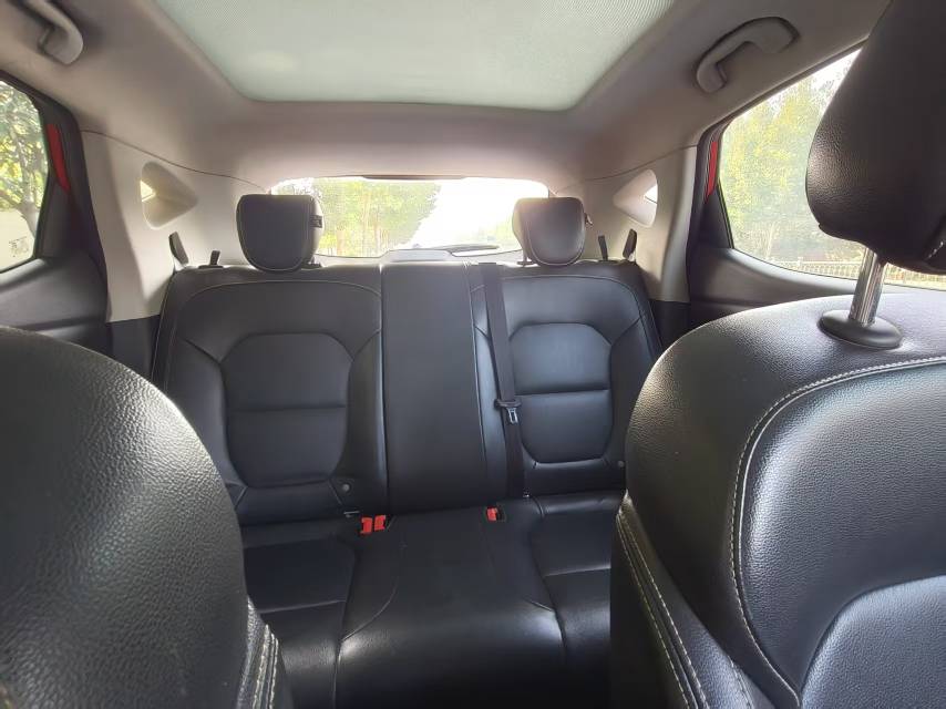 MG ZS 2018 car image #9