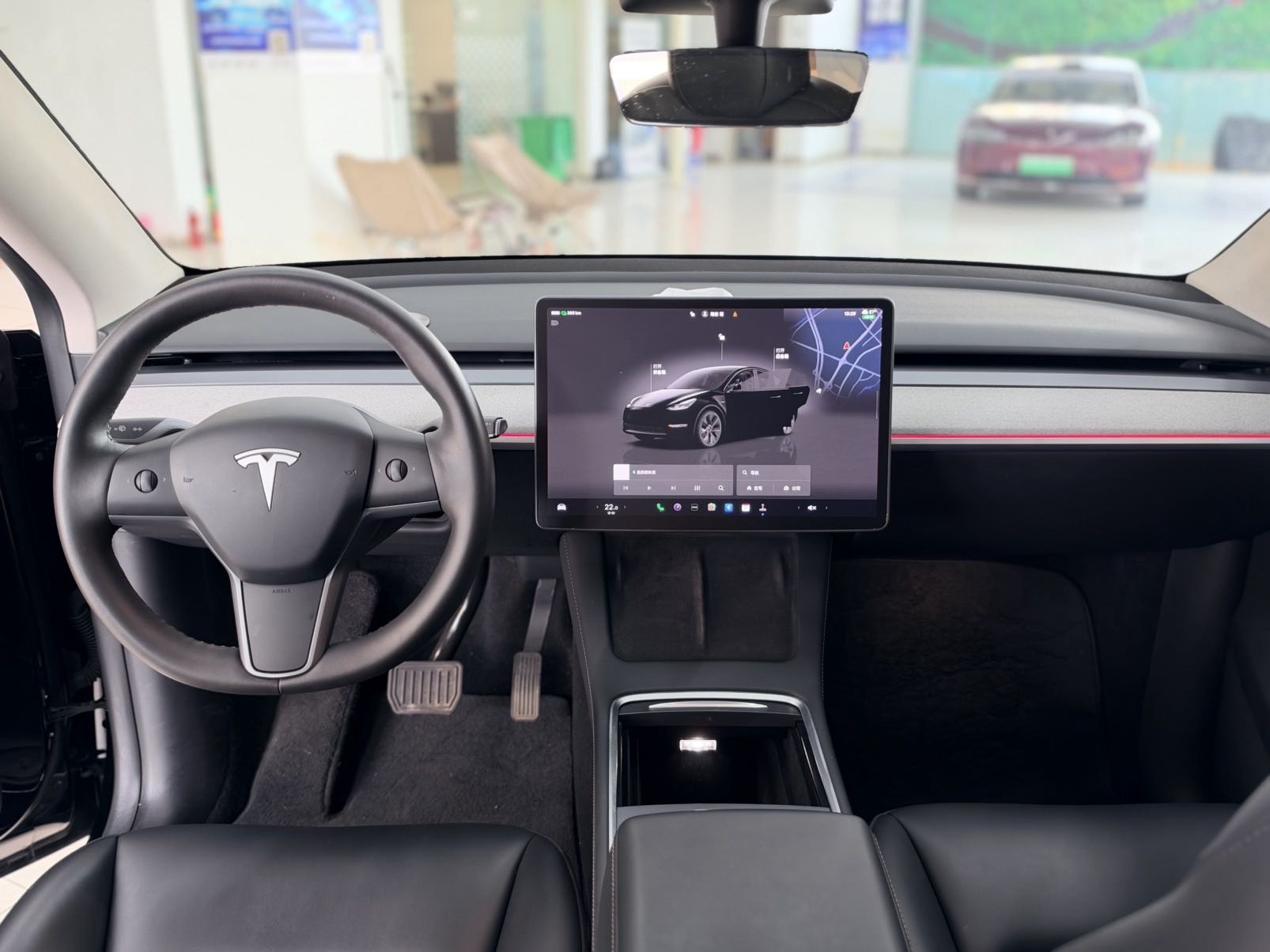 Tesla Model Y 2023 car image #9