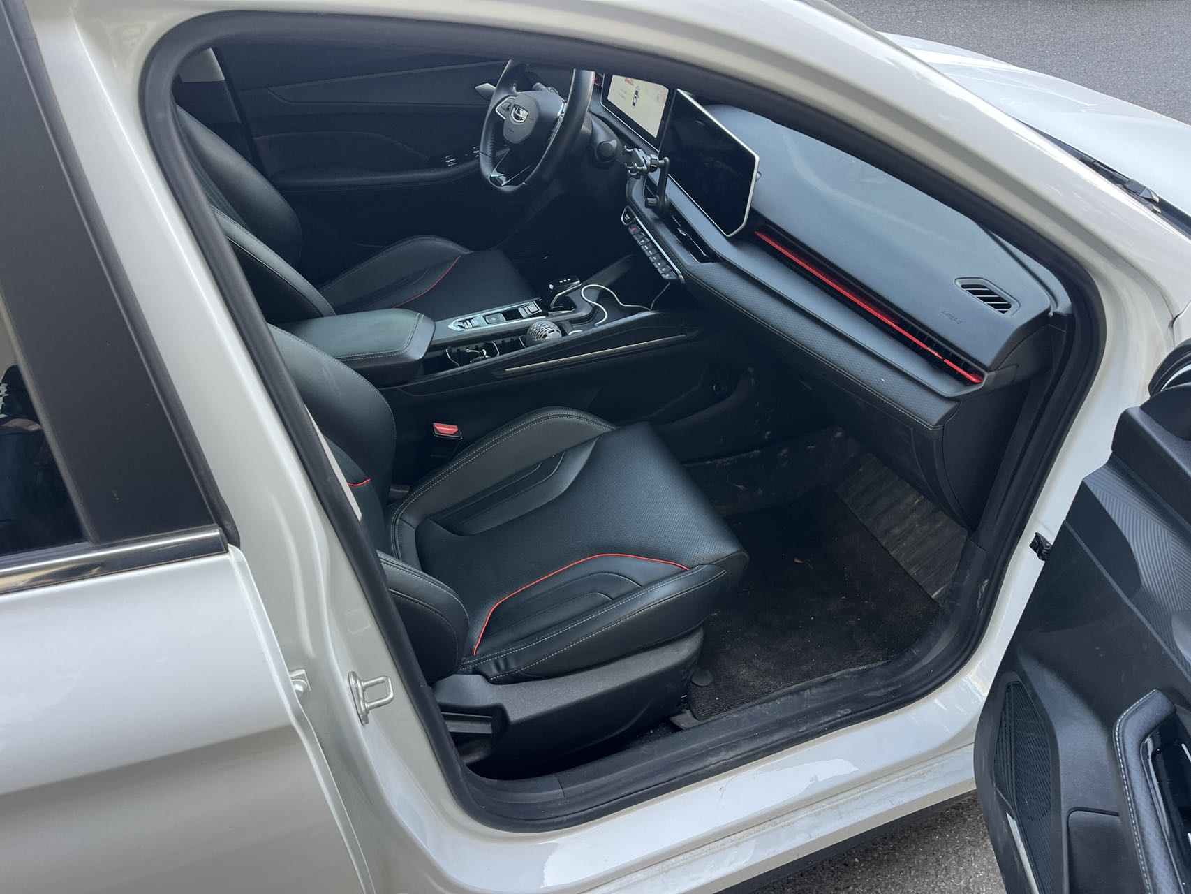GEELY Binray 2024 #5 GEELY Binray 2024 car image #5
