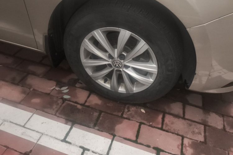 Volkswagen Bora 2016 car image #6