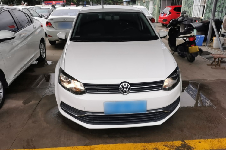 Volkswagen Polo 2018 car image #3