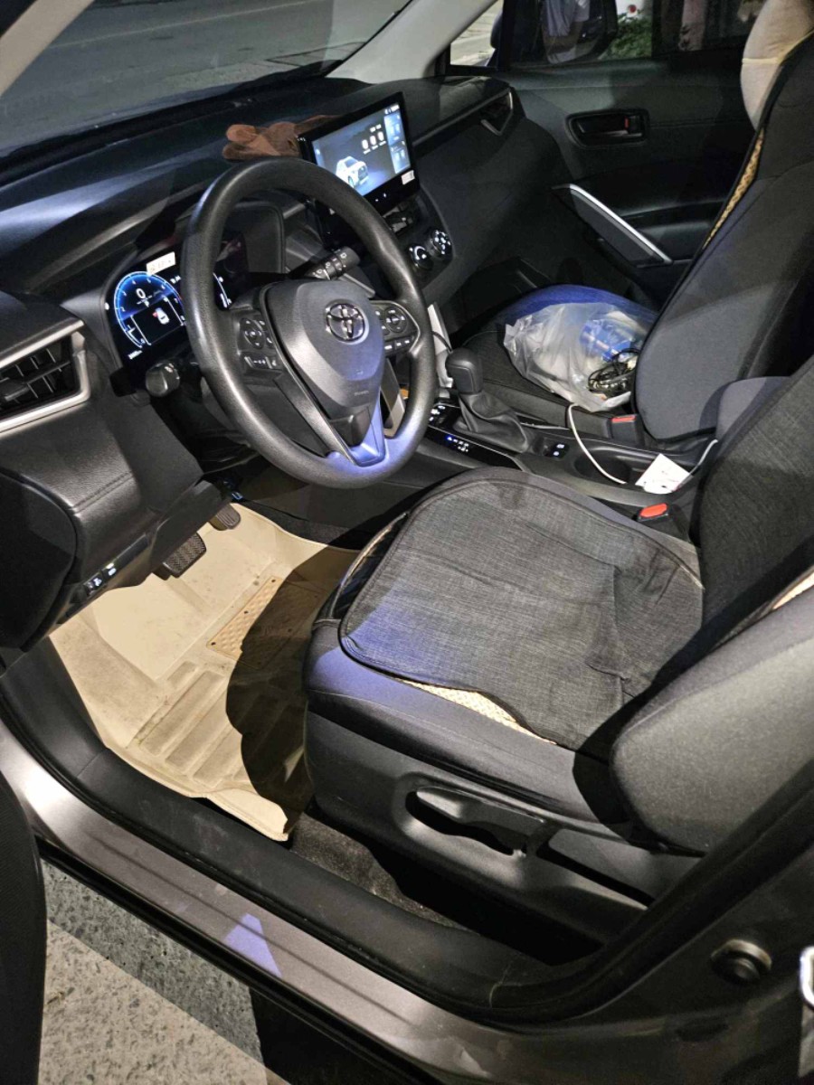 Toyota Corolla Cross 2023 #2 Toyota Corolla Cross 2023 car image #2