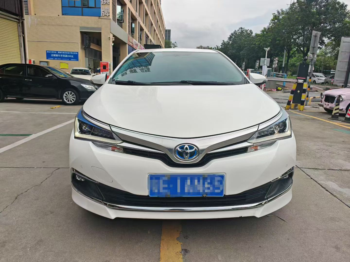 Toyota Corolla 2017 #4 Toyota Corolla 2017 car image #4
