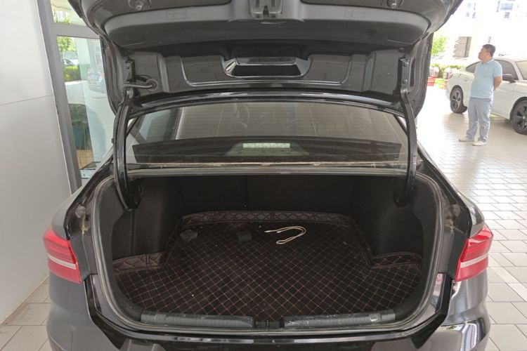 Volkswagen Lavida 2019 car image #21