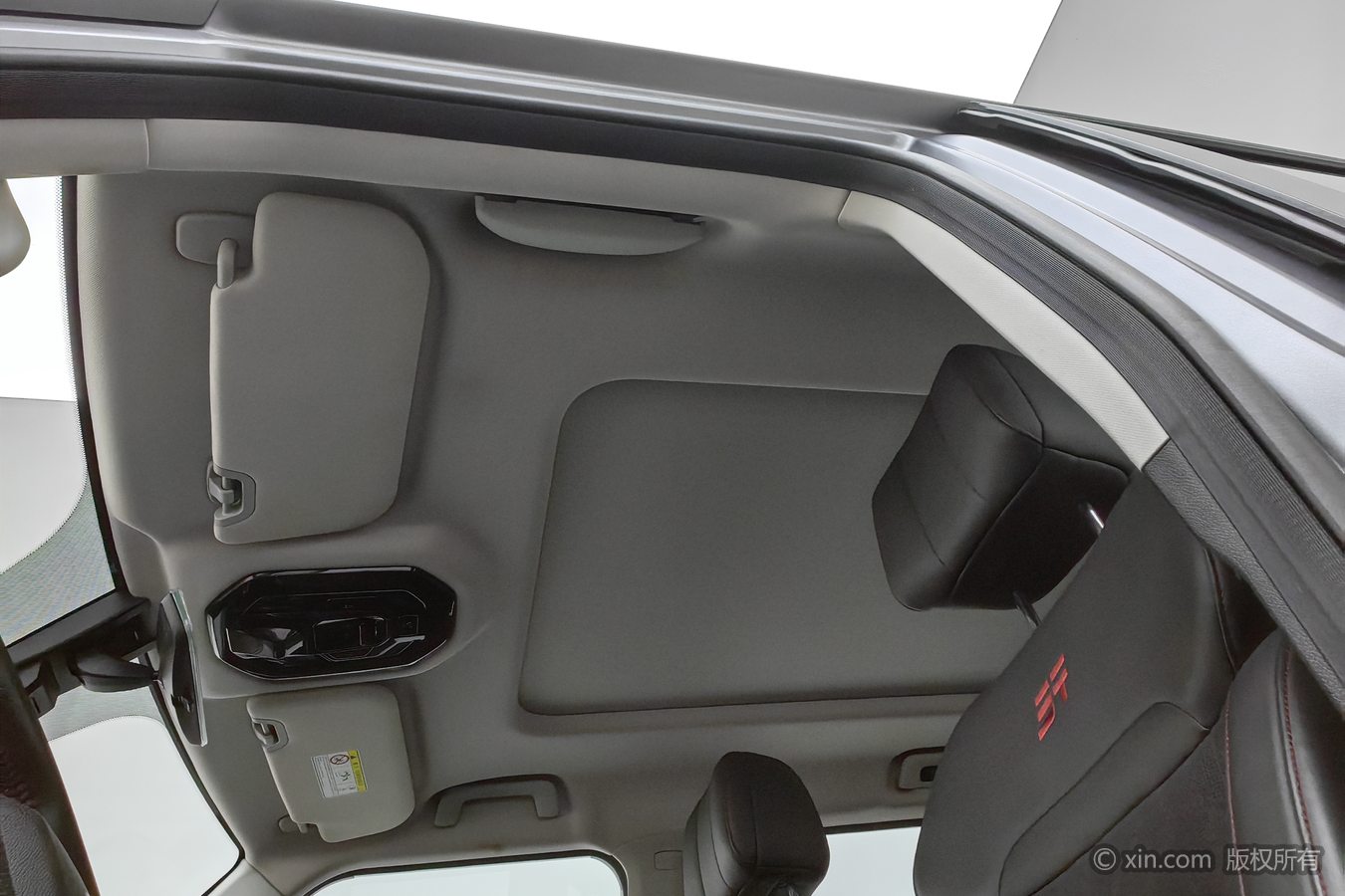 Jetour Traveller 2024 car image #15