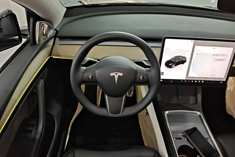 Tesla Model Y 2023 #11 Tesla Model Y 2023 car image #11